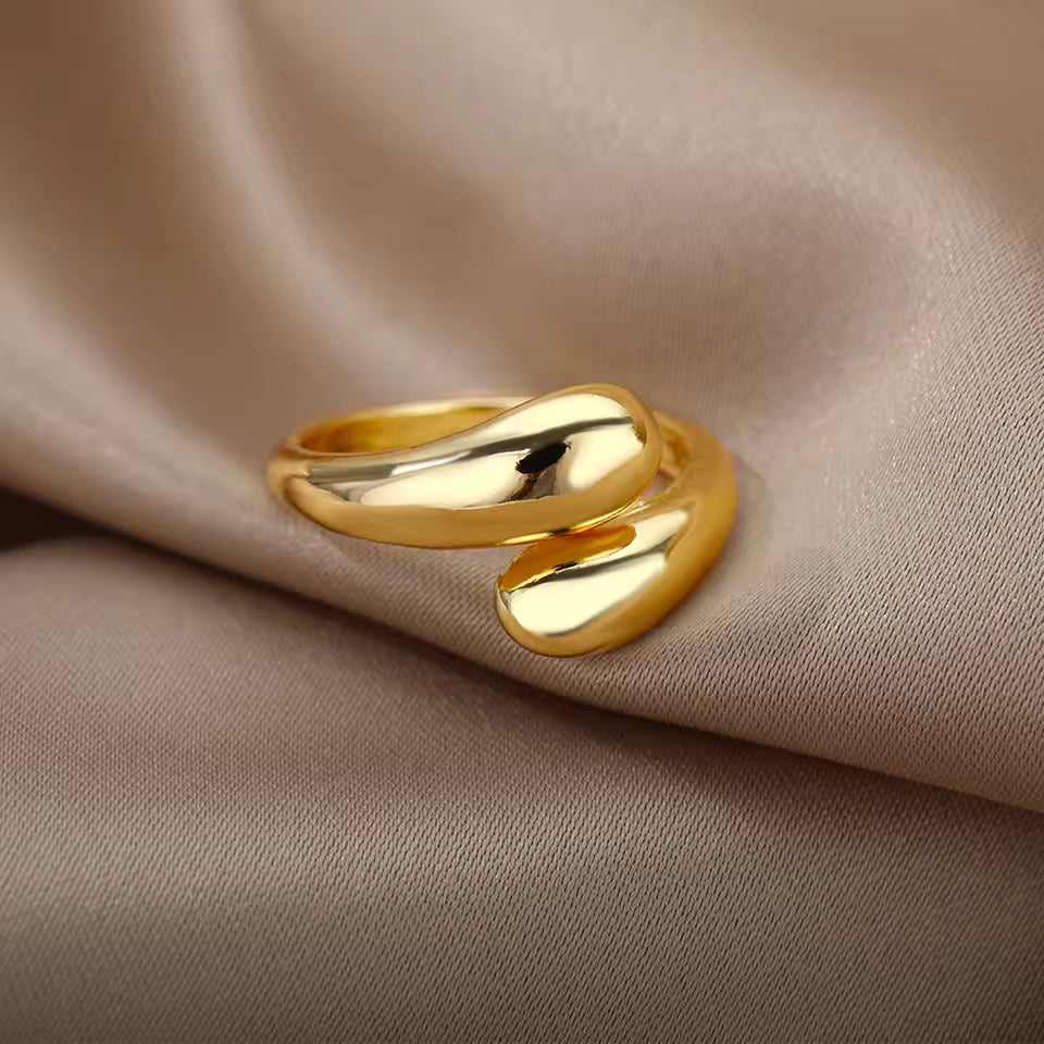 2024 Trendy Gold Stainless Steel Ring – Women’s Fashion Jewelry